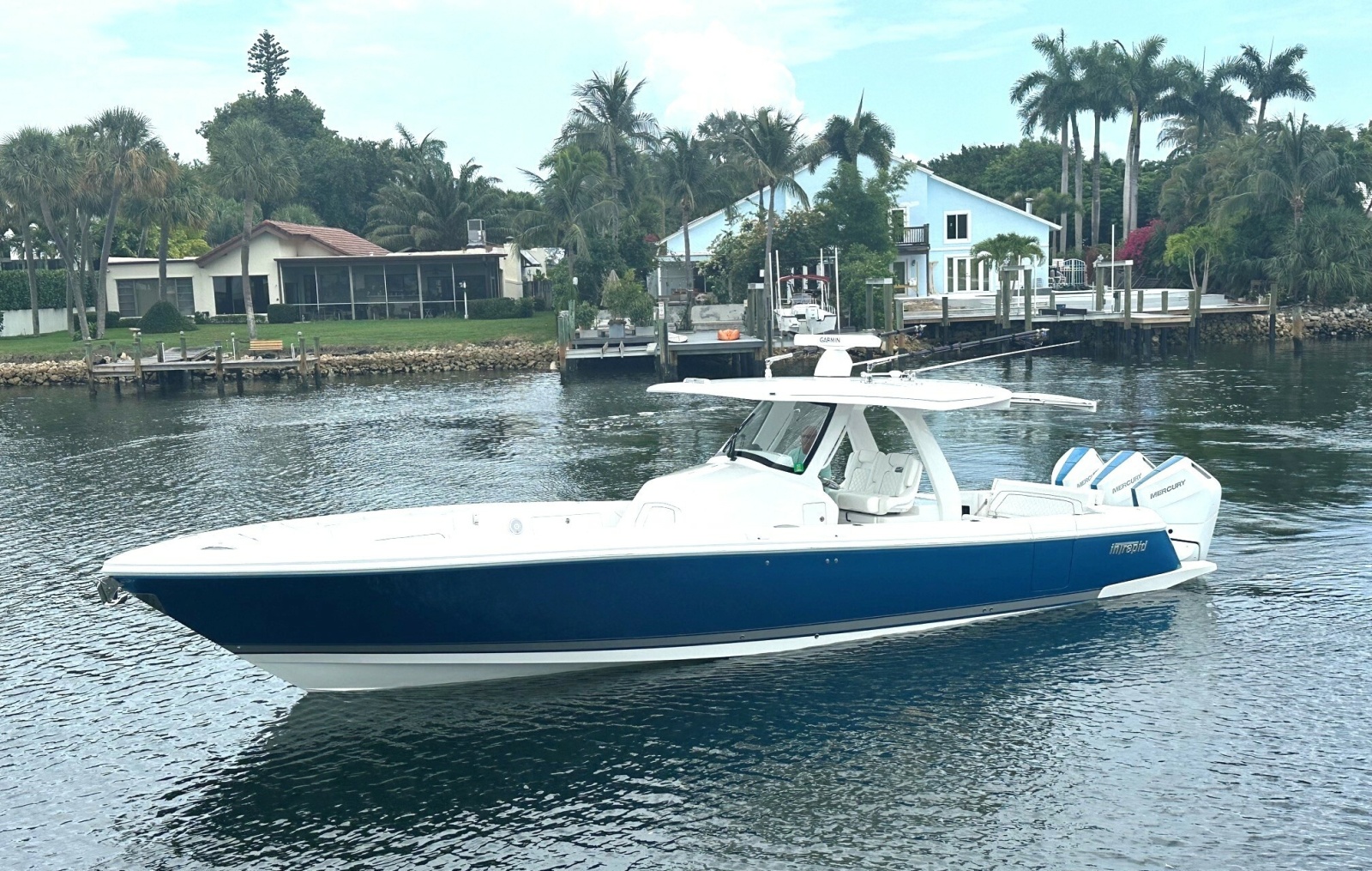 2025 Intrepid 375 Nomad