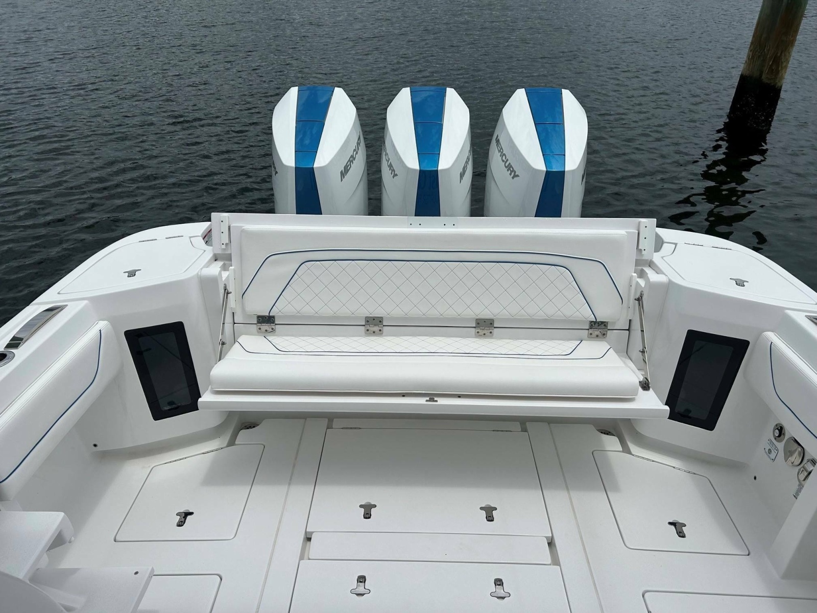 2025 Intrepid 375 Nomad