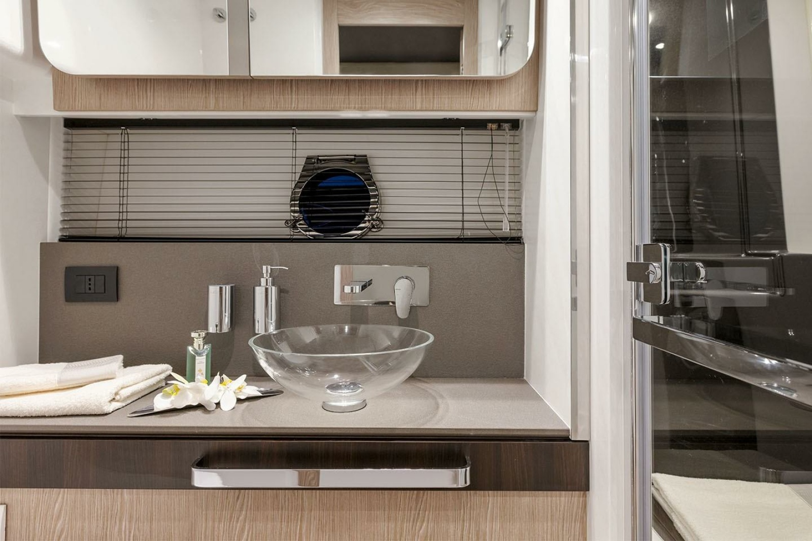 2023 Azimut S6