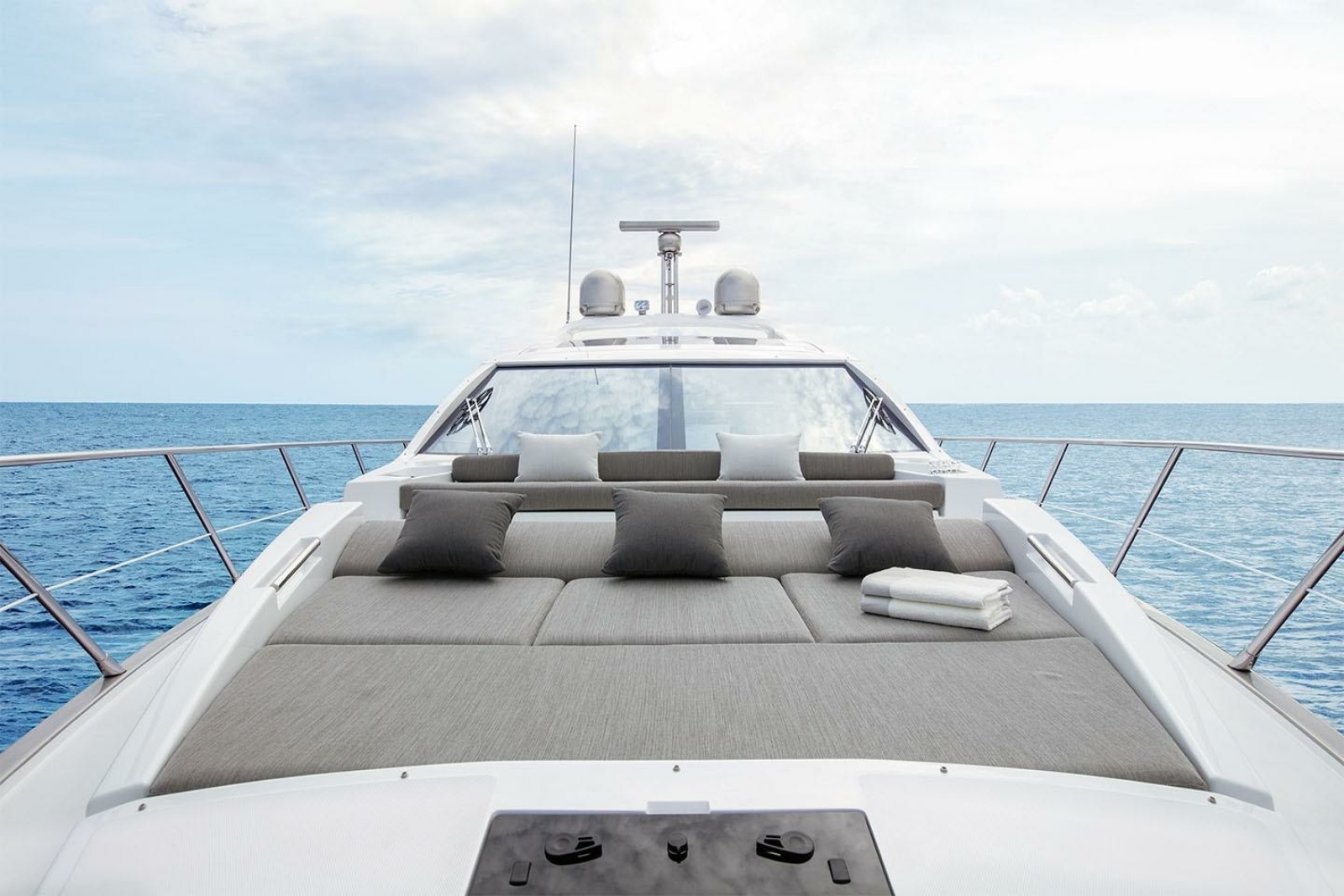 59ft Azimut Yacht For Sale