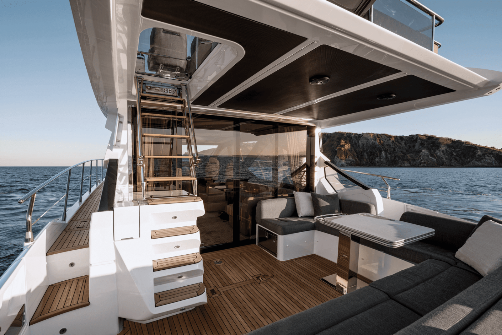 59ft Azimut Yacht For Sale