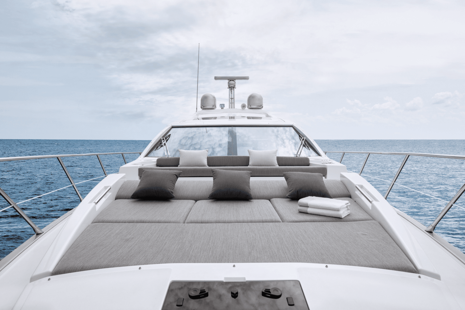 59ft Azimut Yacht For Sale