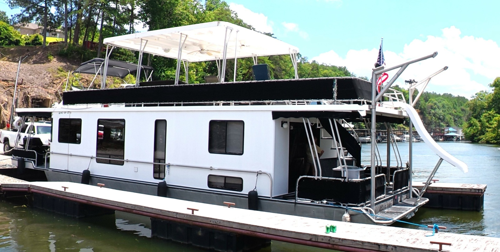 1996 Lakeview 14x56 houseboat