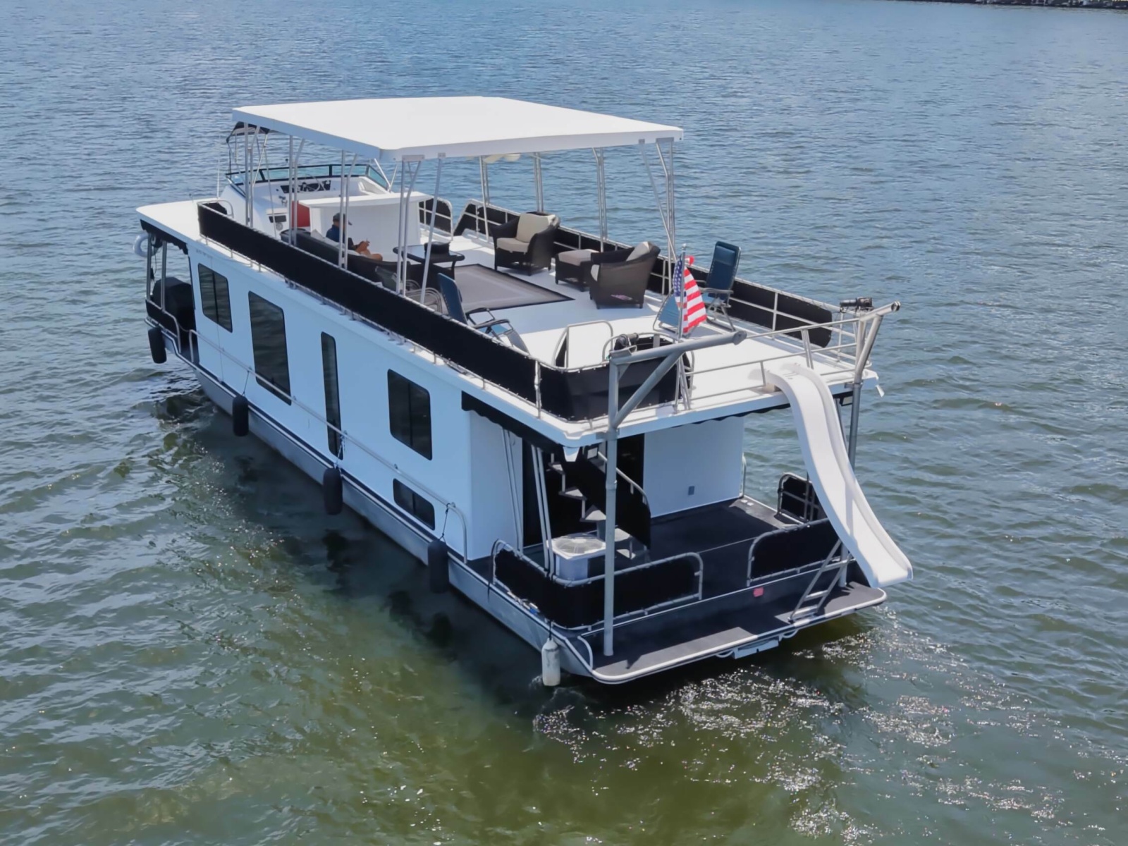 1996 Lakeview 14x56 houseboat