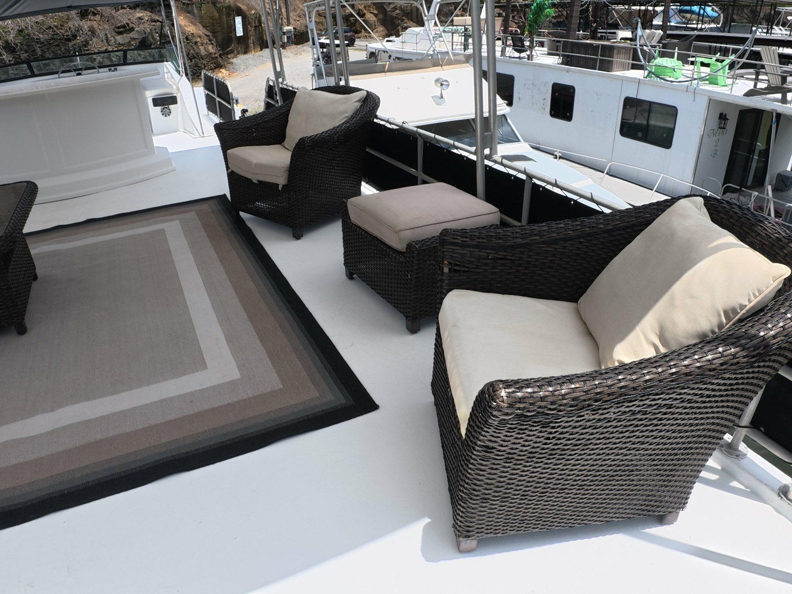 1996 Lakeview 14x56 houseboat