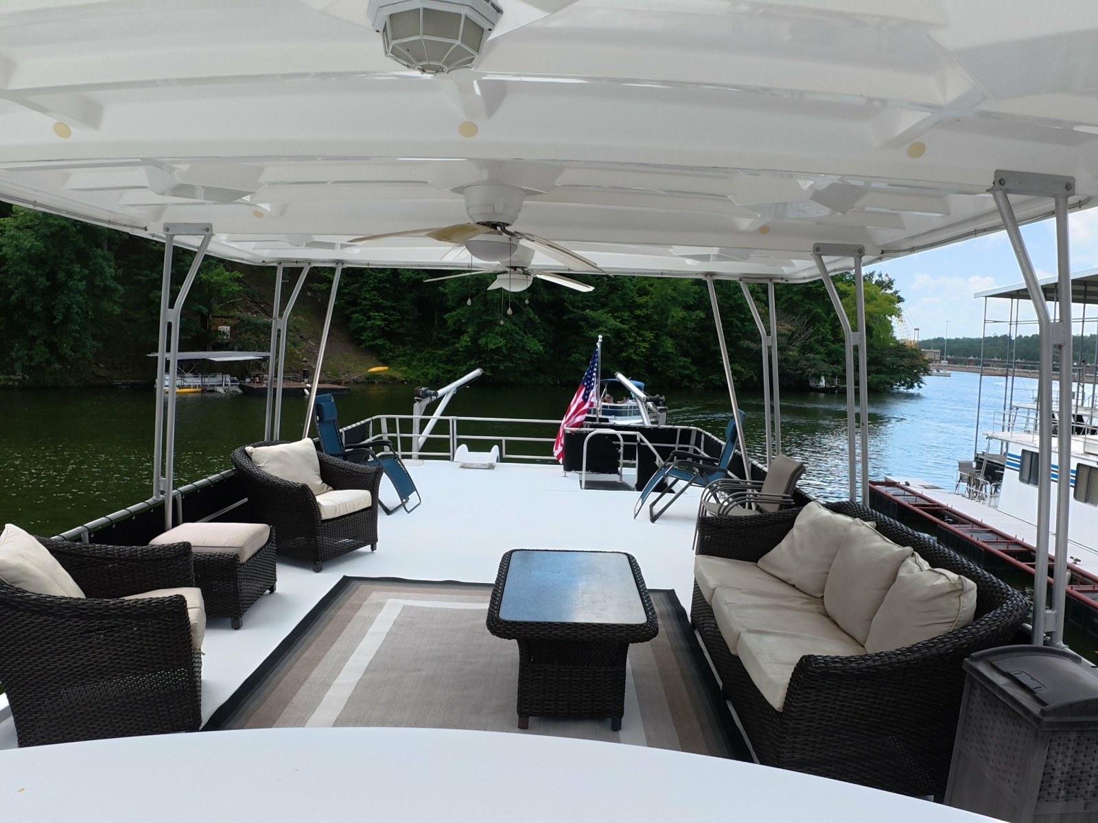 1996 Lakeview 14x56 houseboat