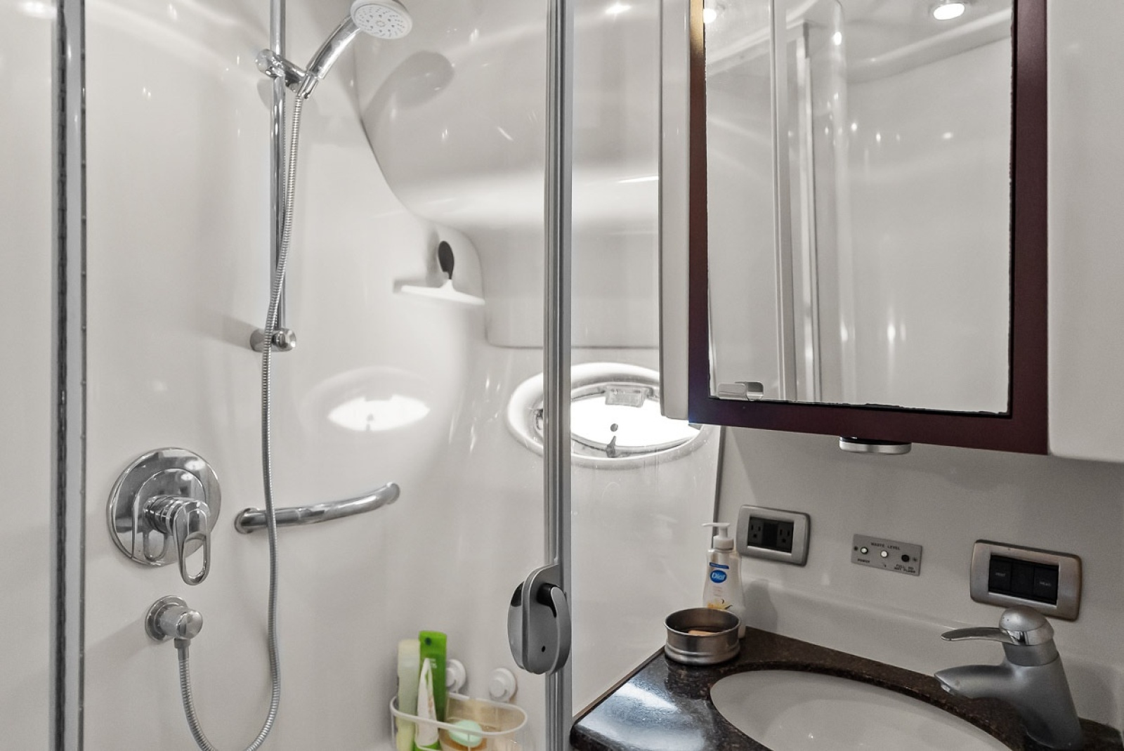 Guest Shower