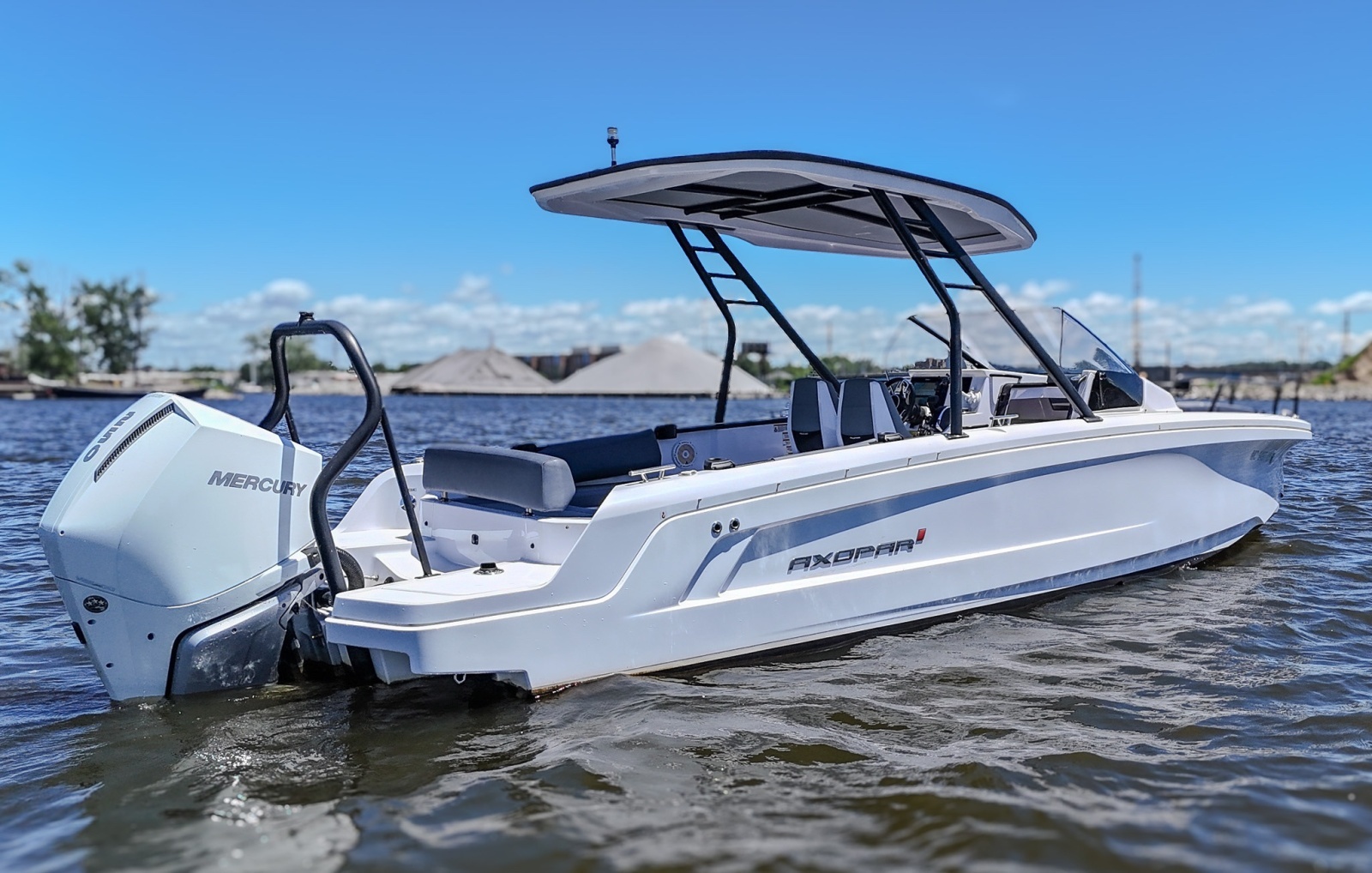 2023 Axopar 25 Cross Top
