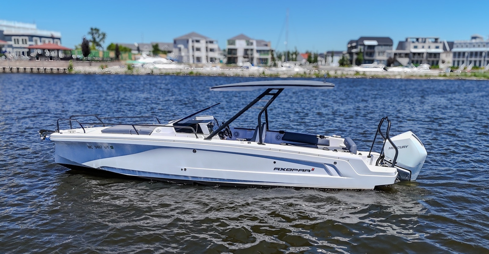 2023 Axopar 25 Cross Top