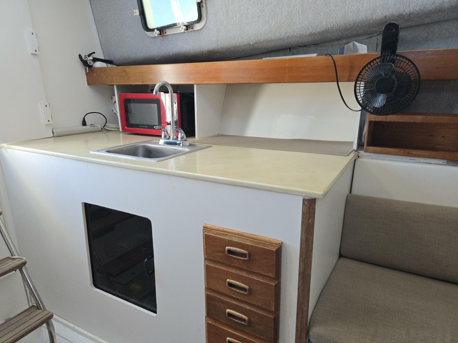 1987 Hunter 