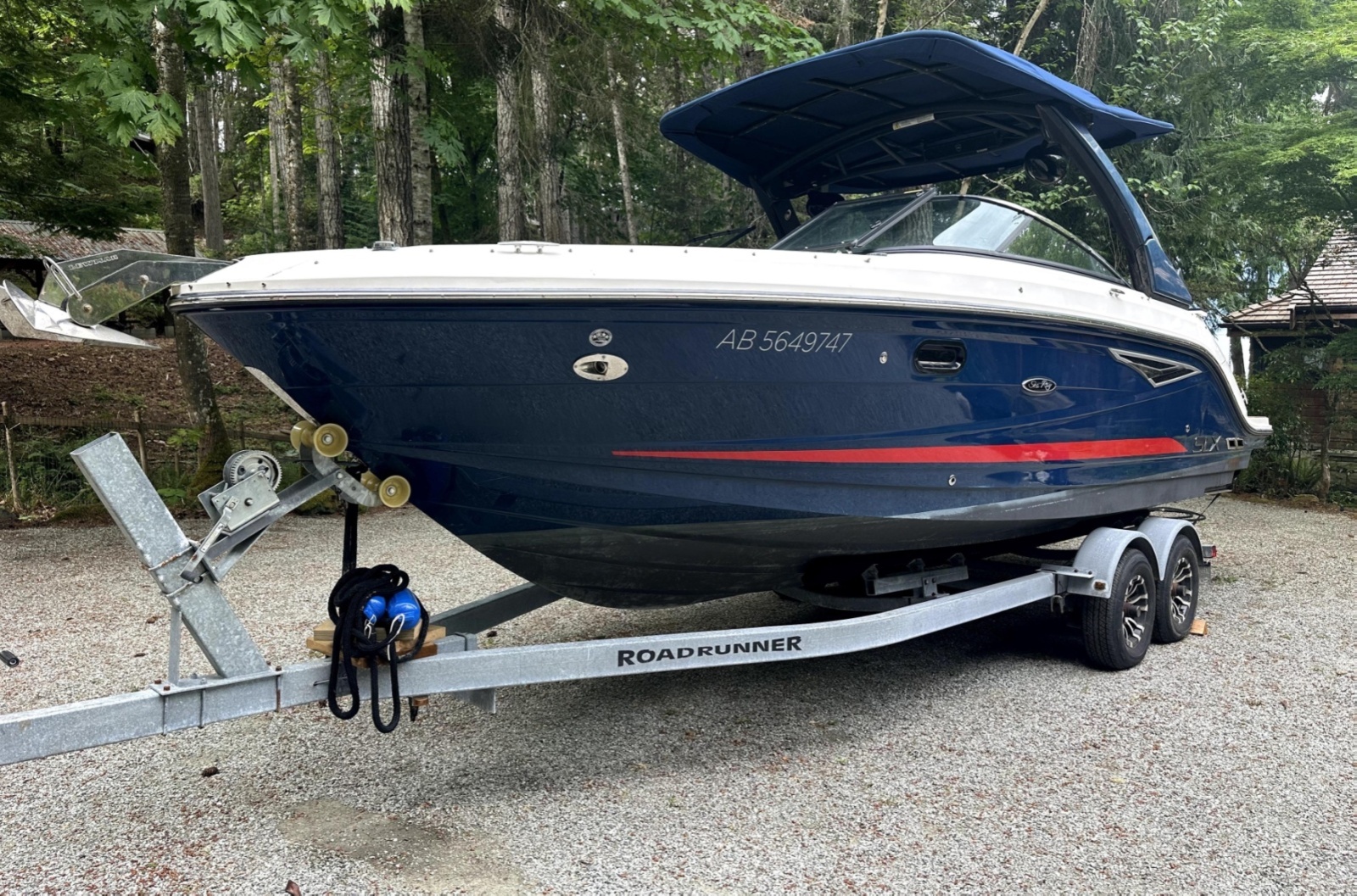 2016 Sea Ray SLX 250