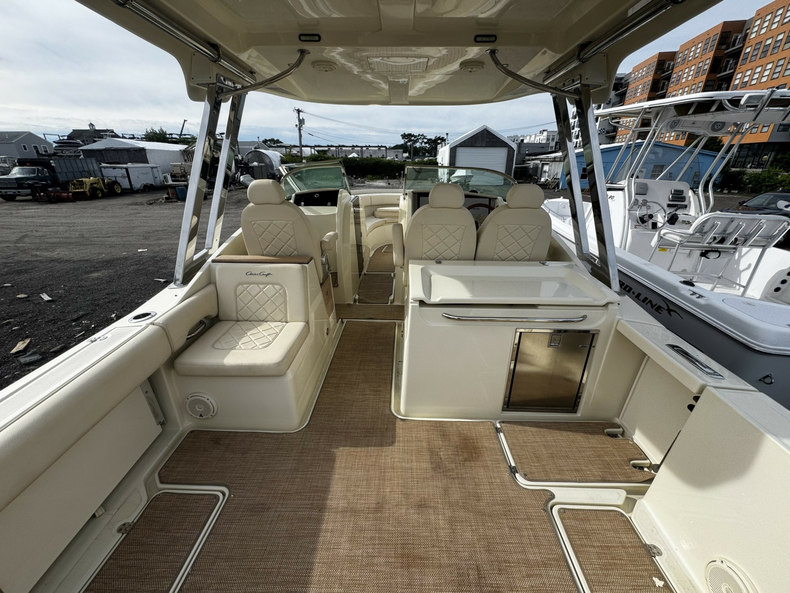 2018 Chris-Craft 30 Calypso