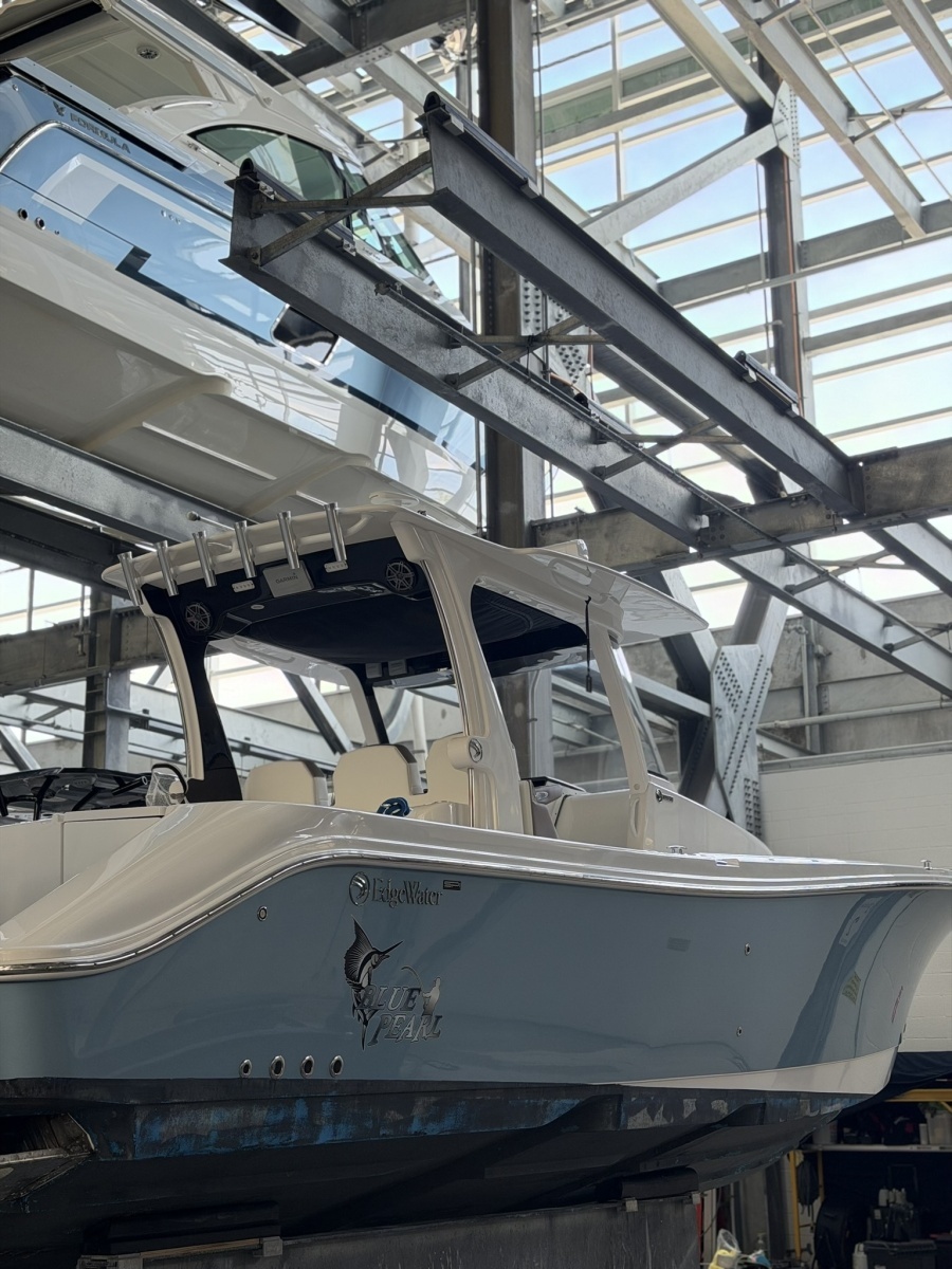 2018 Edgewater 370CC