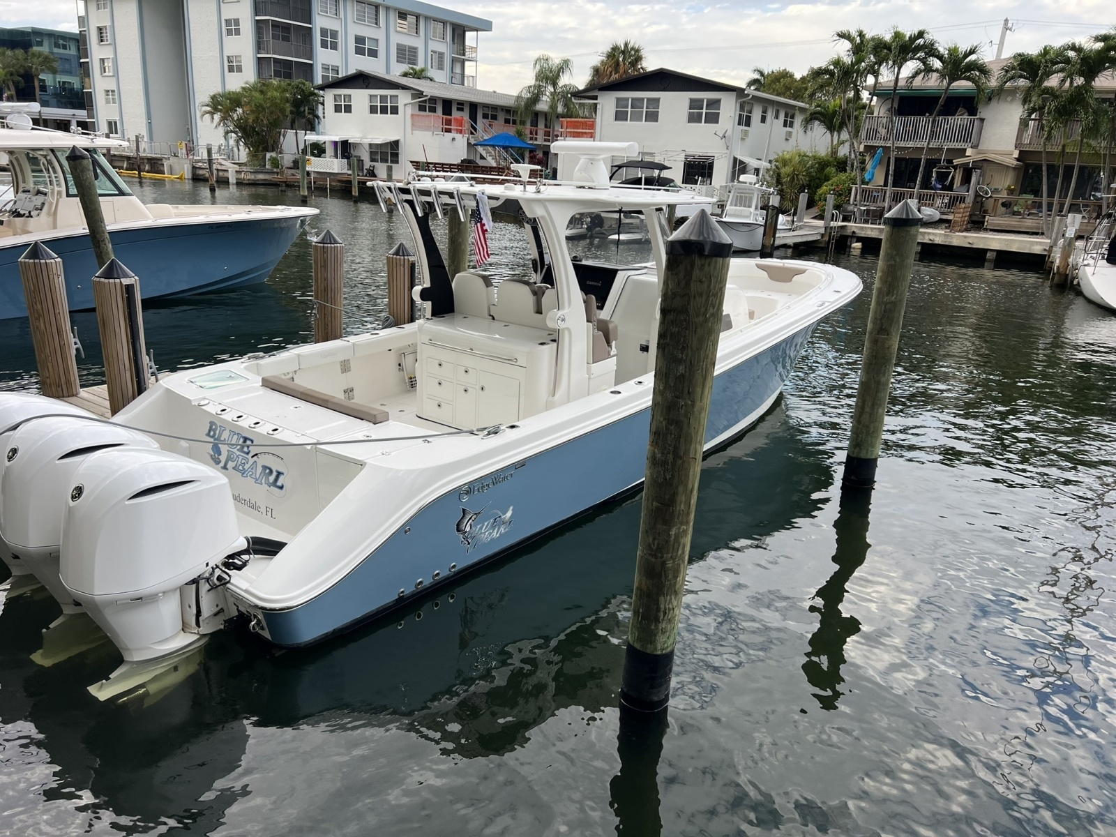 2018 Edgewater 370CC