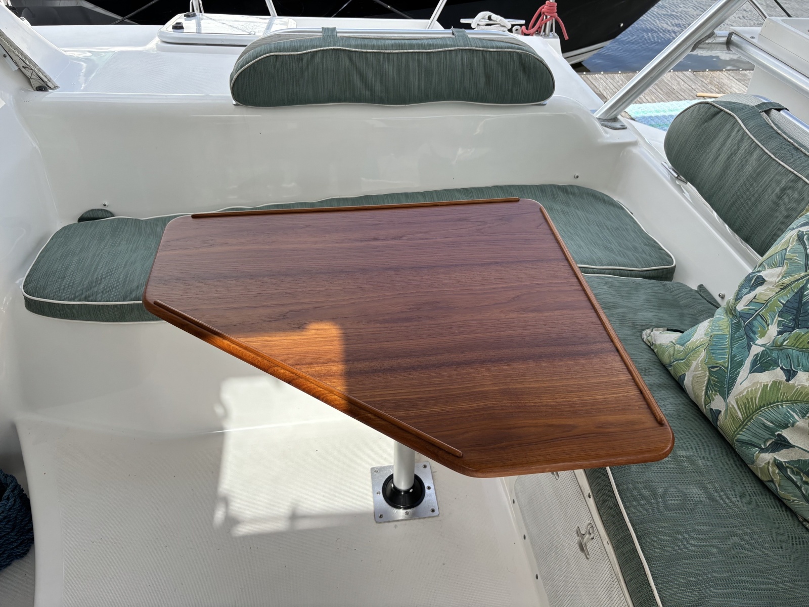 2000 Manta