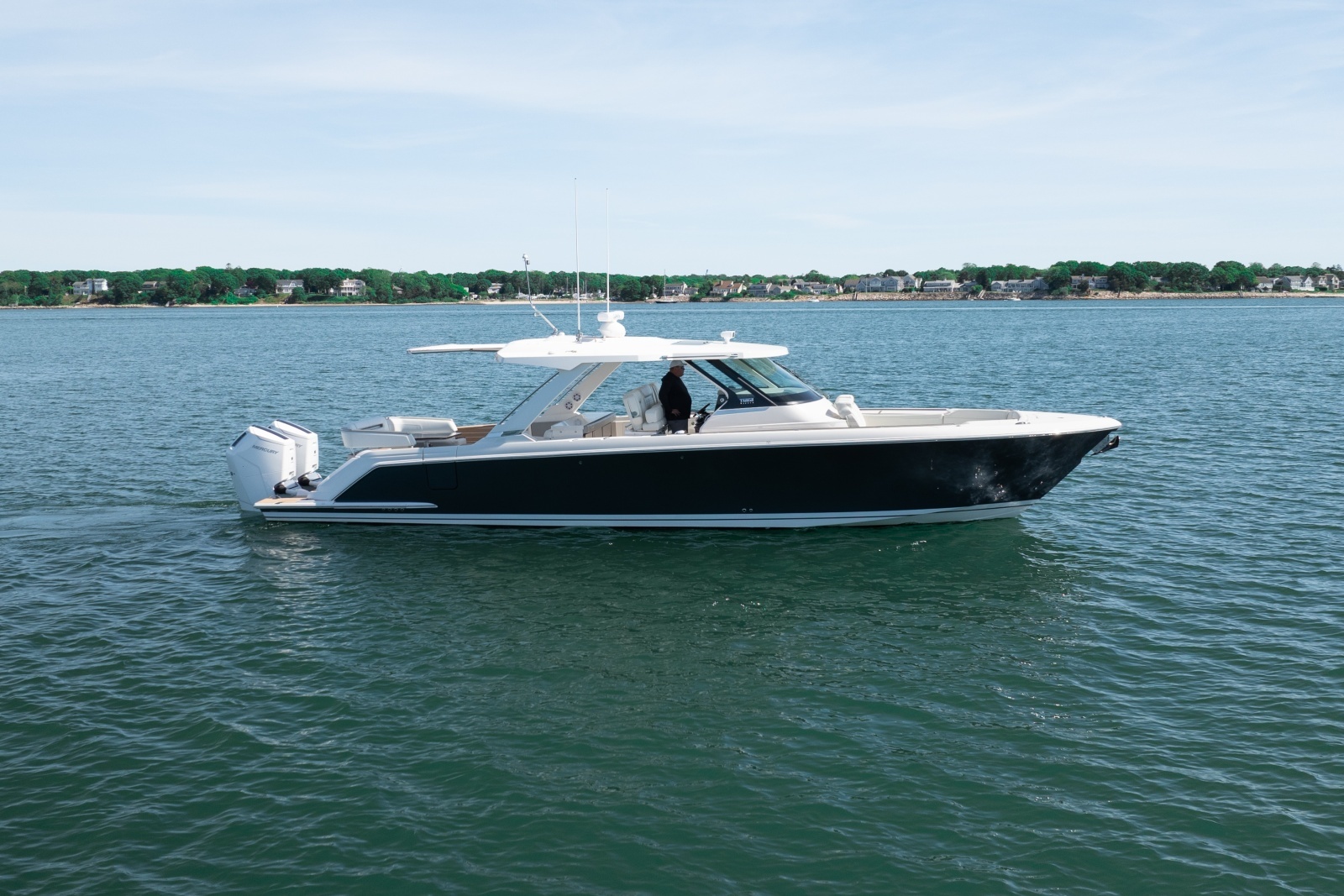 2024 Tiara Sport 