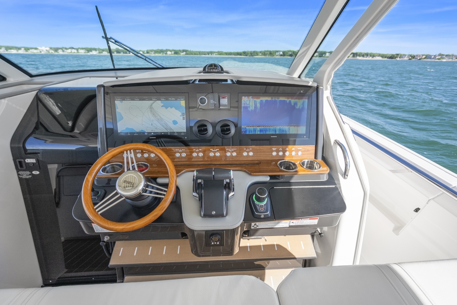 2024 Tiara Sport 