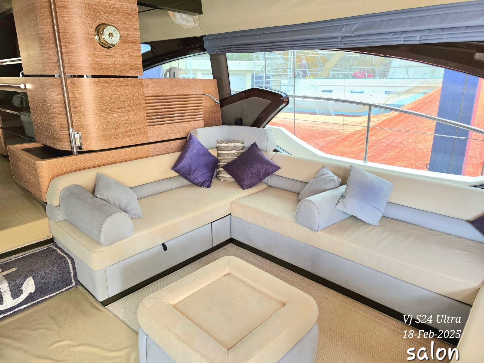2011 Azimut 70