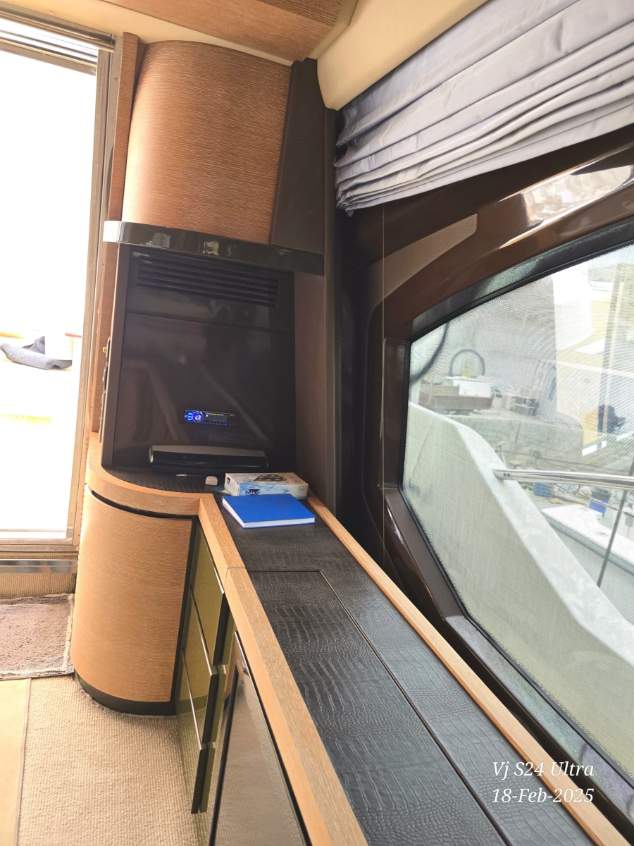 2011 Azimut 70