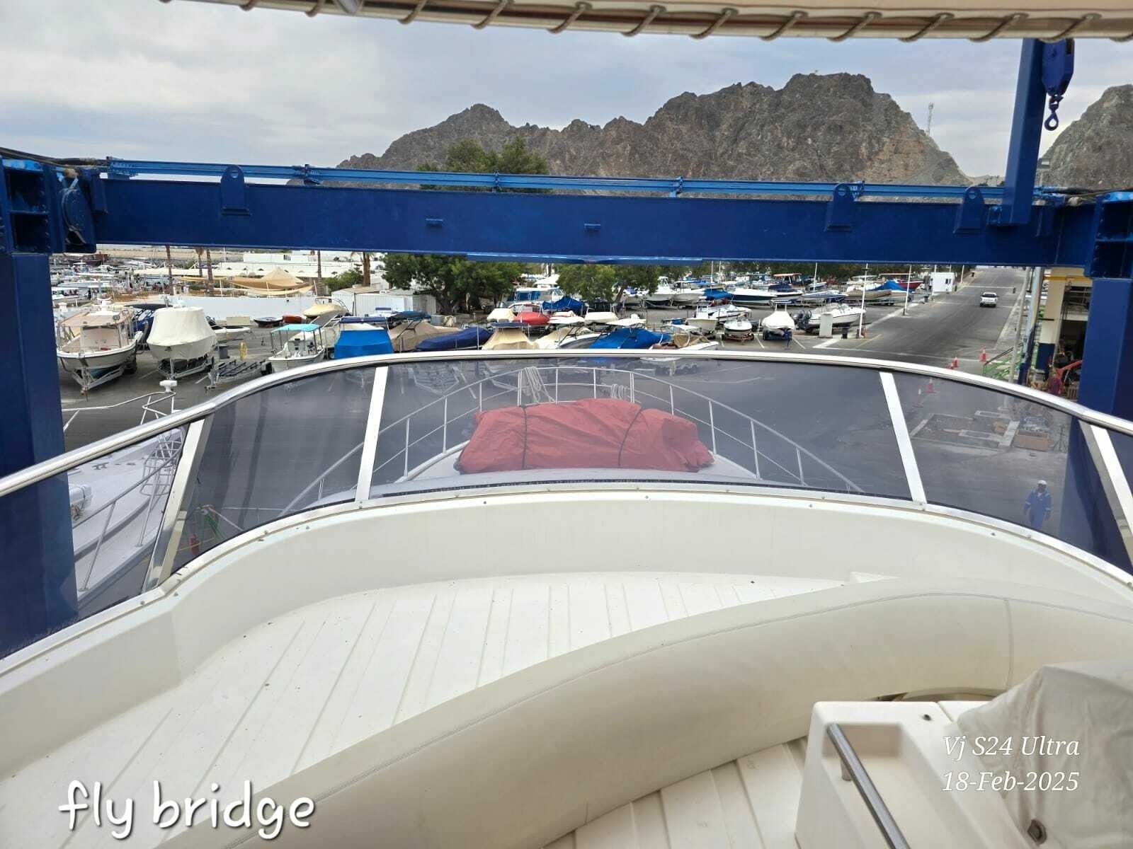 2011 Azimut 70