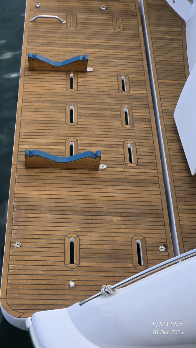 2011 Azimut 70