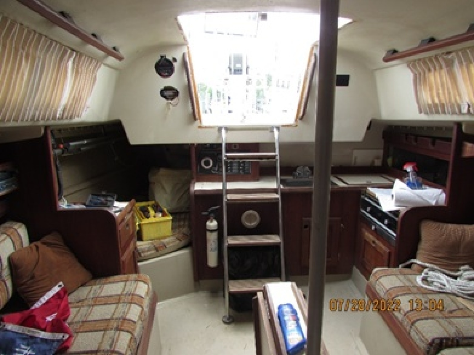 1982 O'Day 28 CB