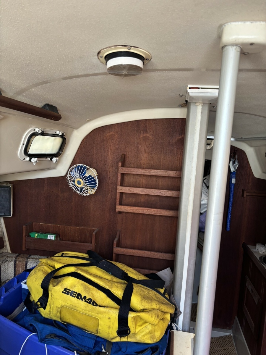 1982 O'Day 28 CB