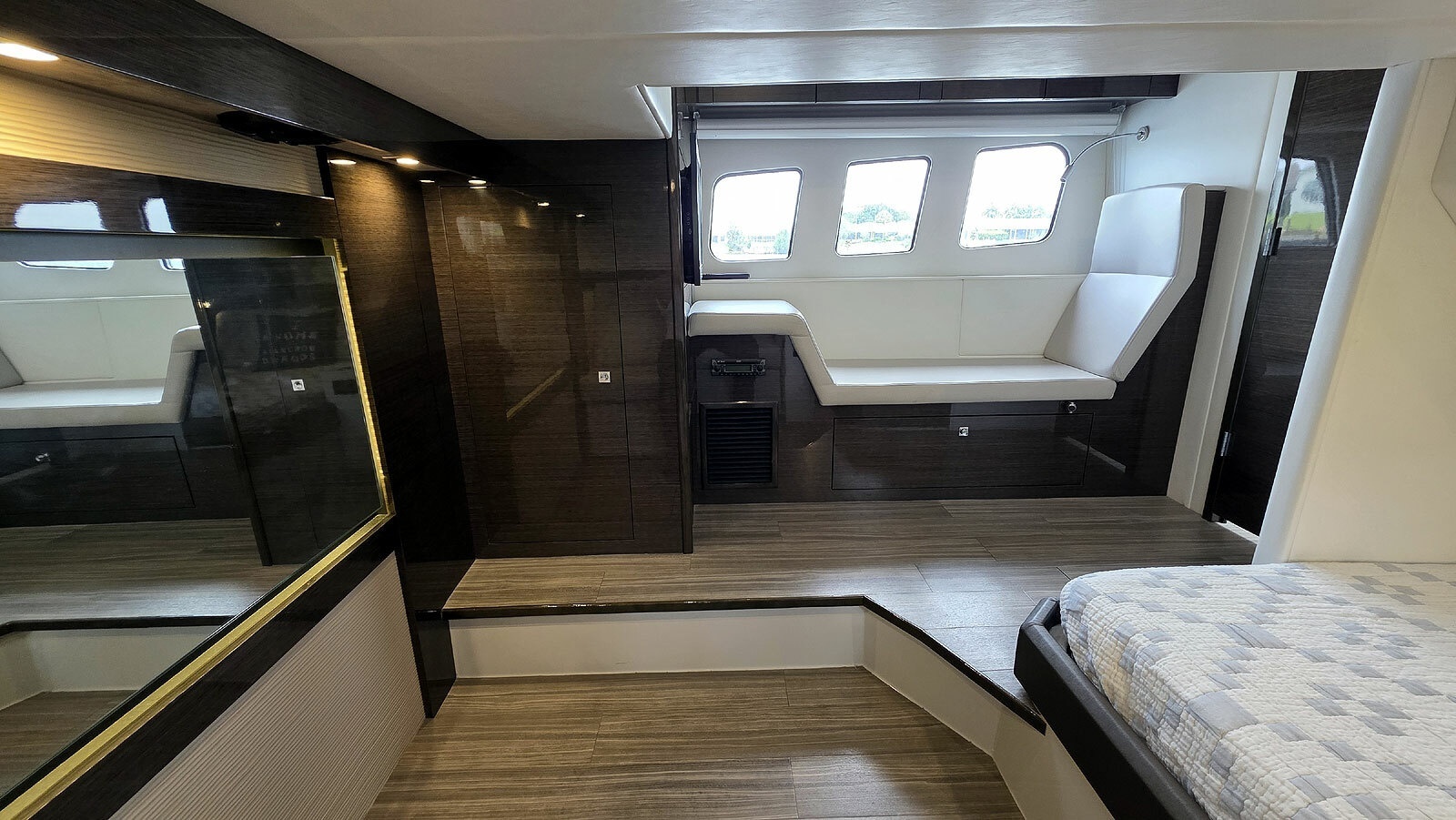 VIP Stateroom Port