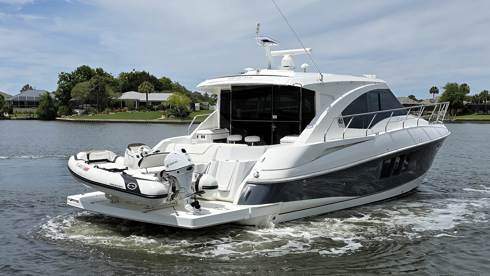 Starboard Stern Profile