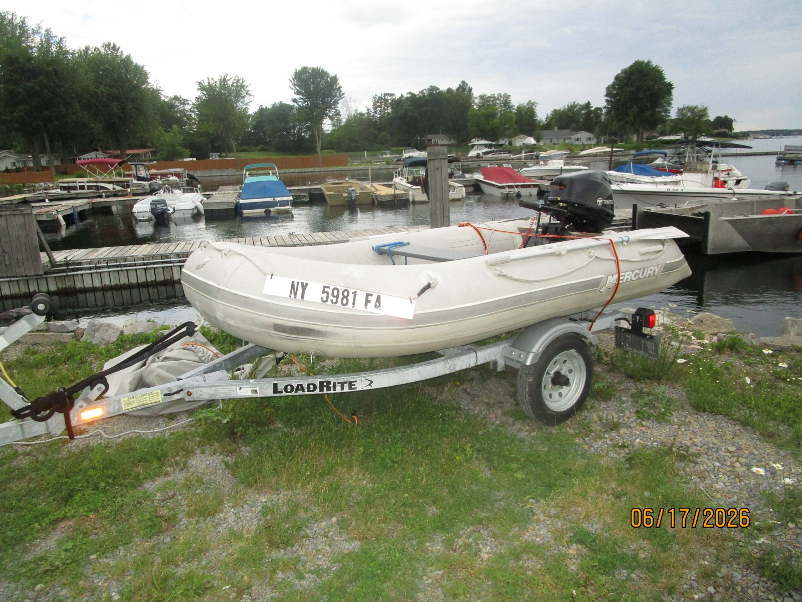 43' Carver tender2