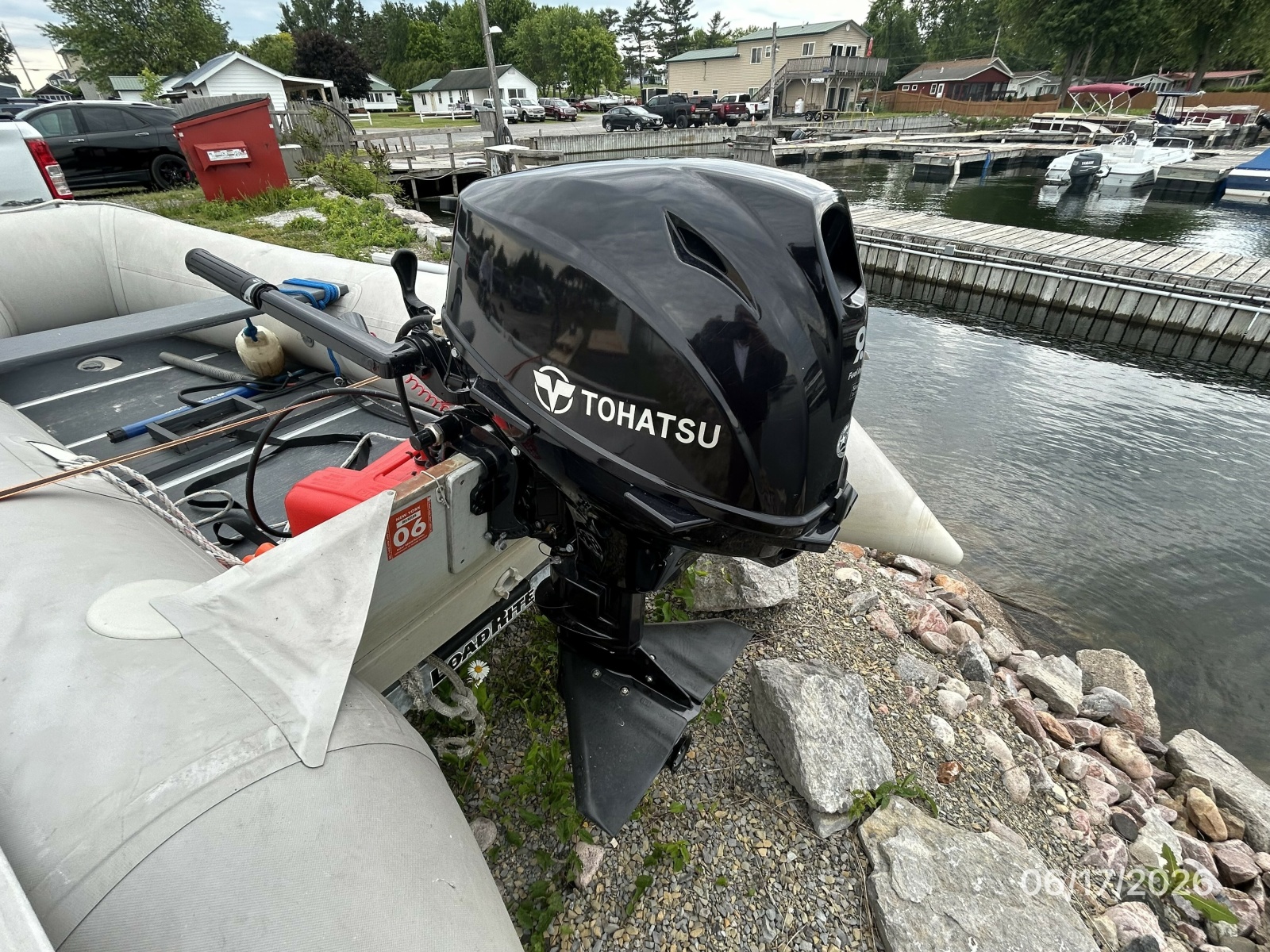43' Carver tender outboard