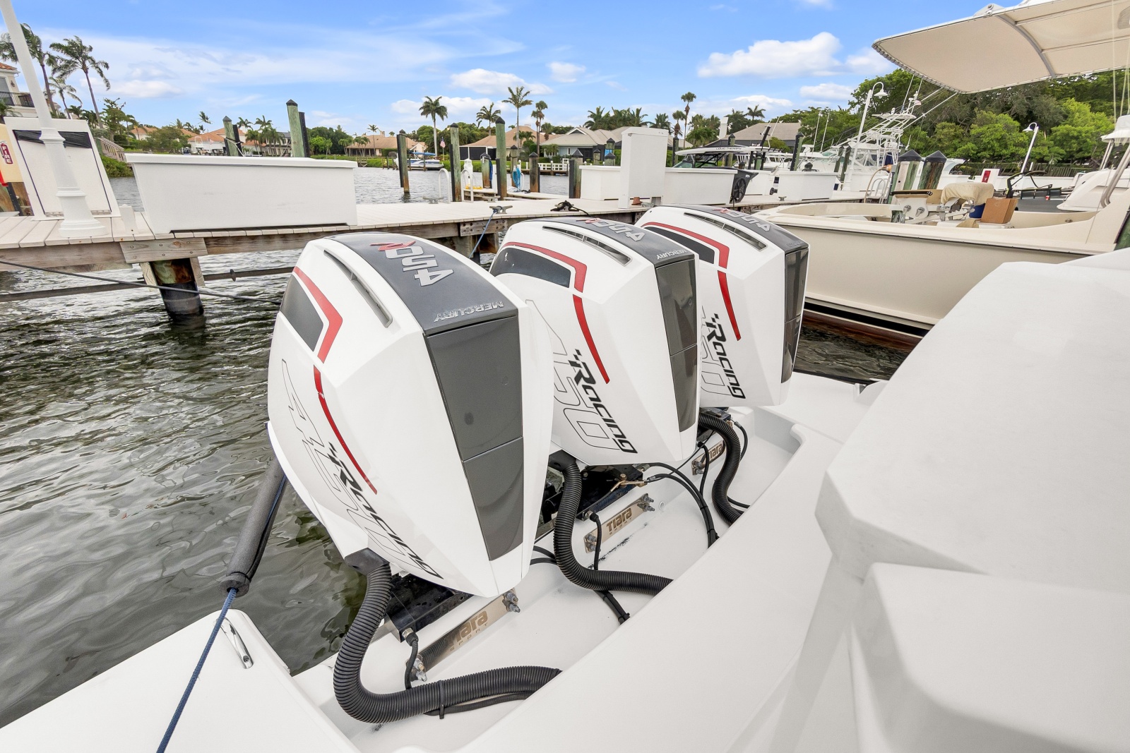 2021 Tiara Yachts 43 LE