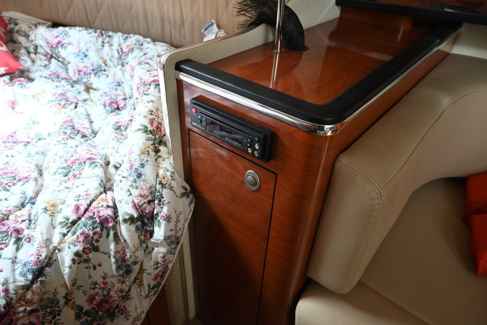 31ft Sea Ray Yacht For Sale
