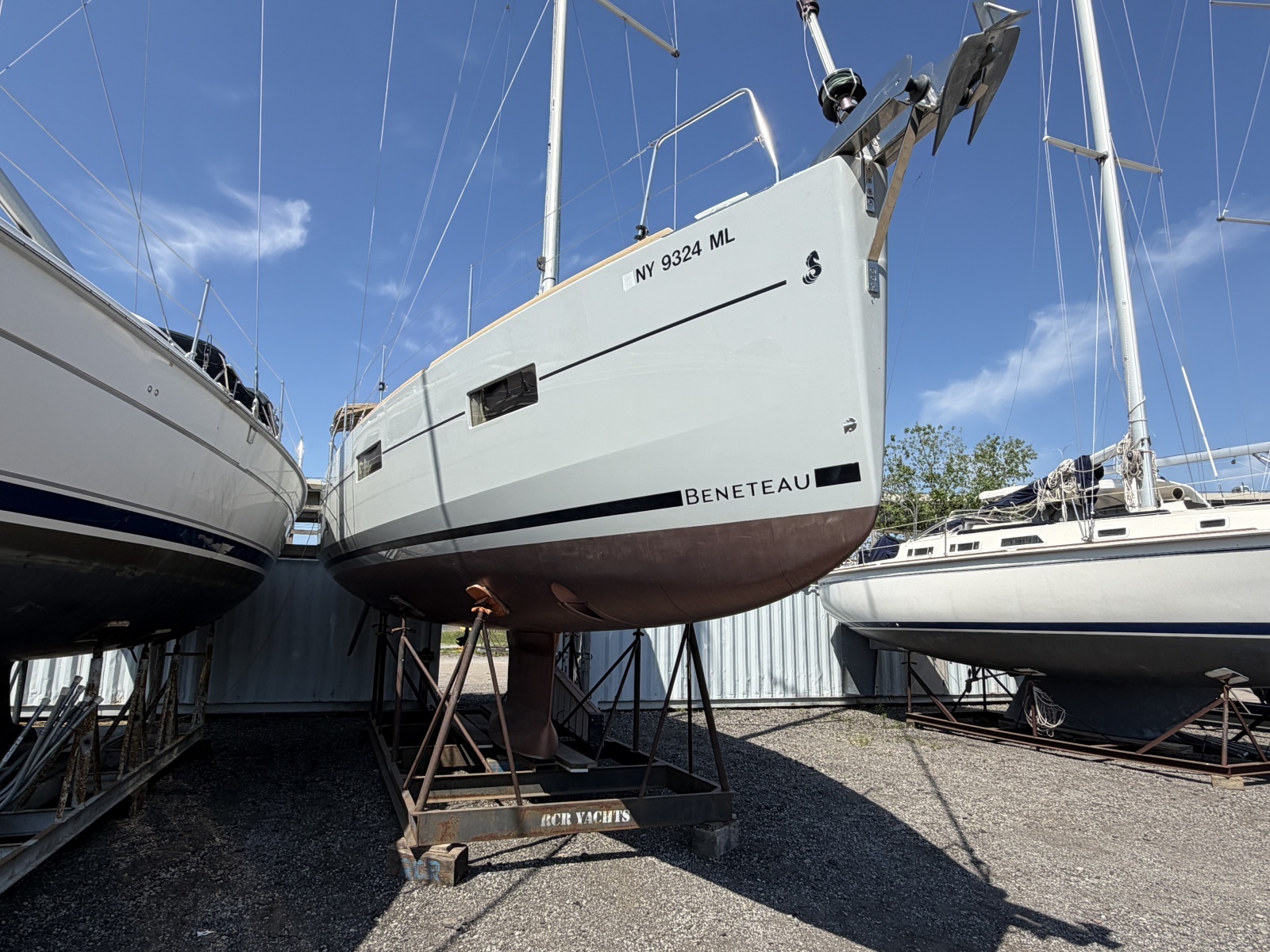 38ft Beneteau Yacht For Sale