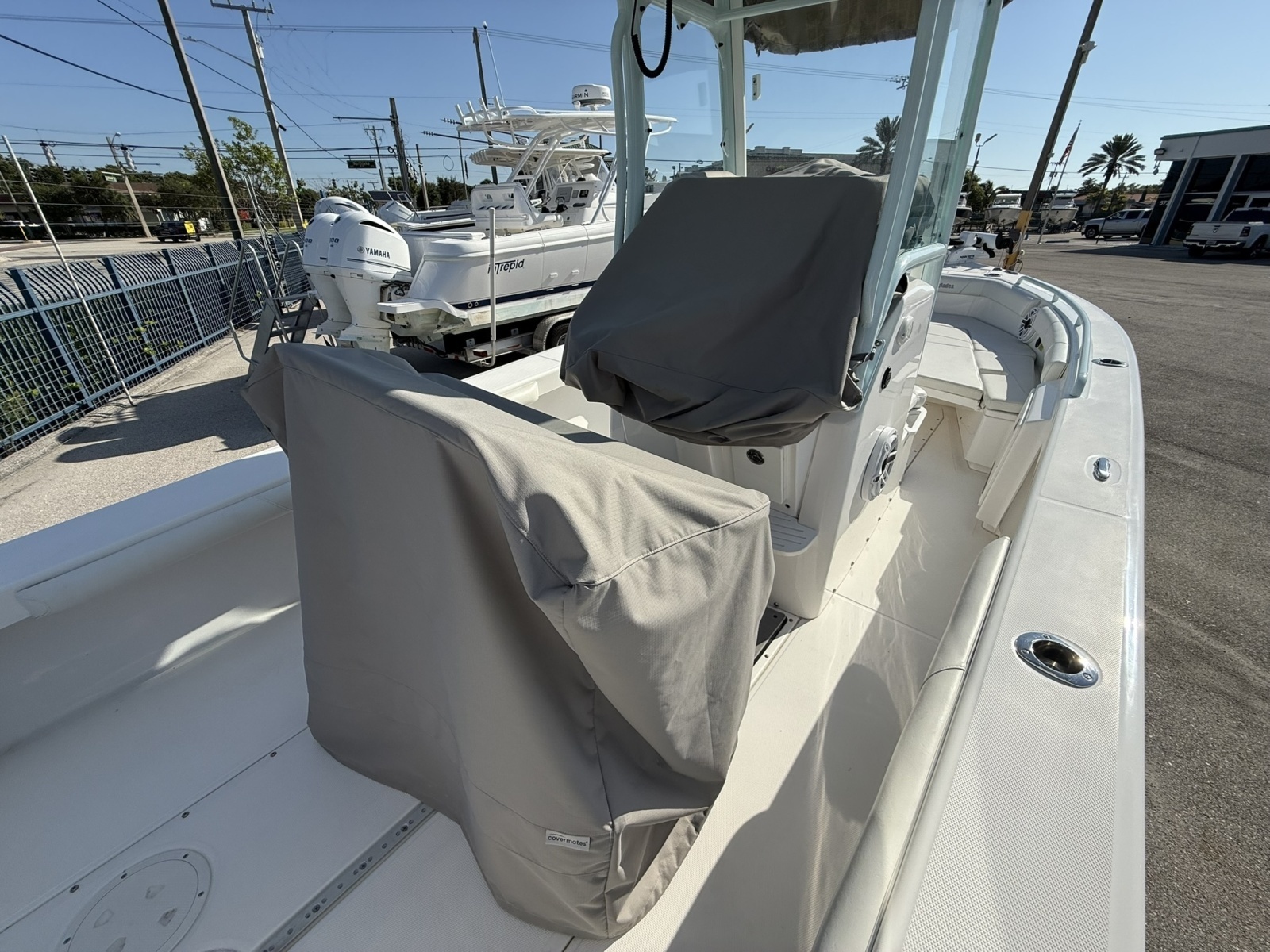 2021 Everglades 243 CC