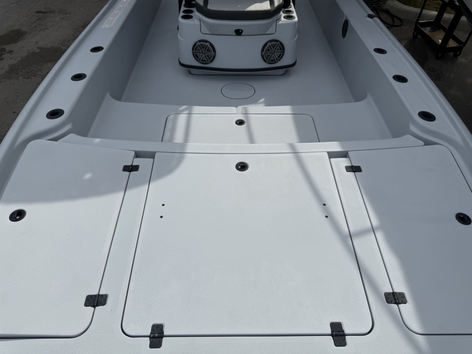 2017 Yellowfin 24 Bay CE