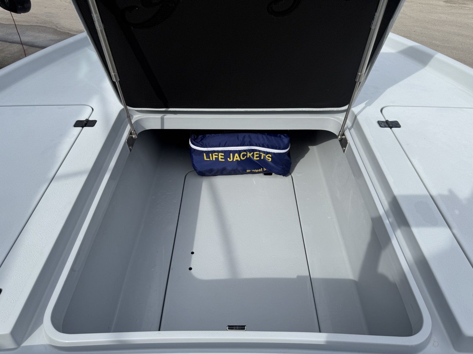 2017 Yellowfin 24 Bay CE