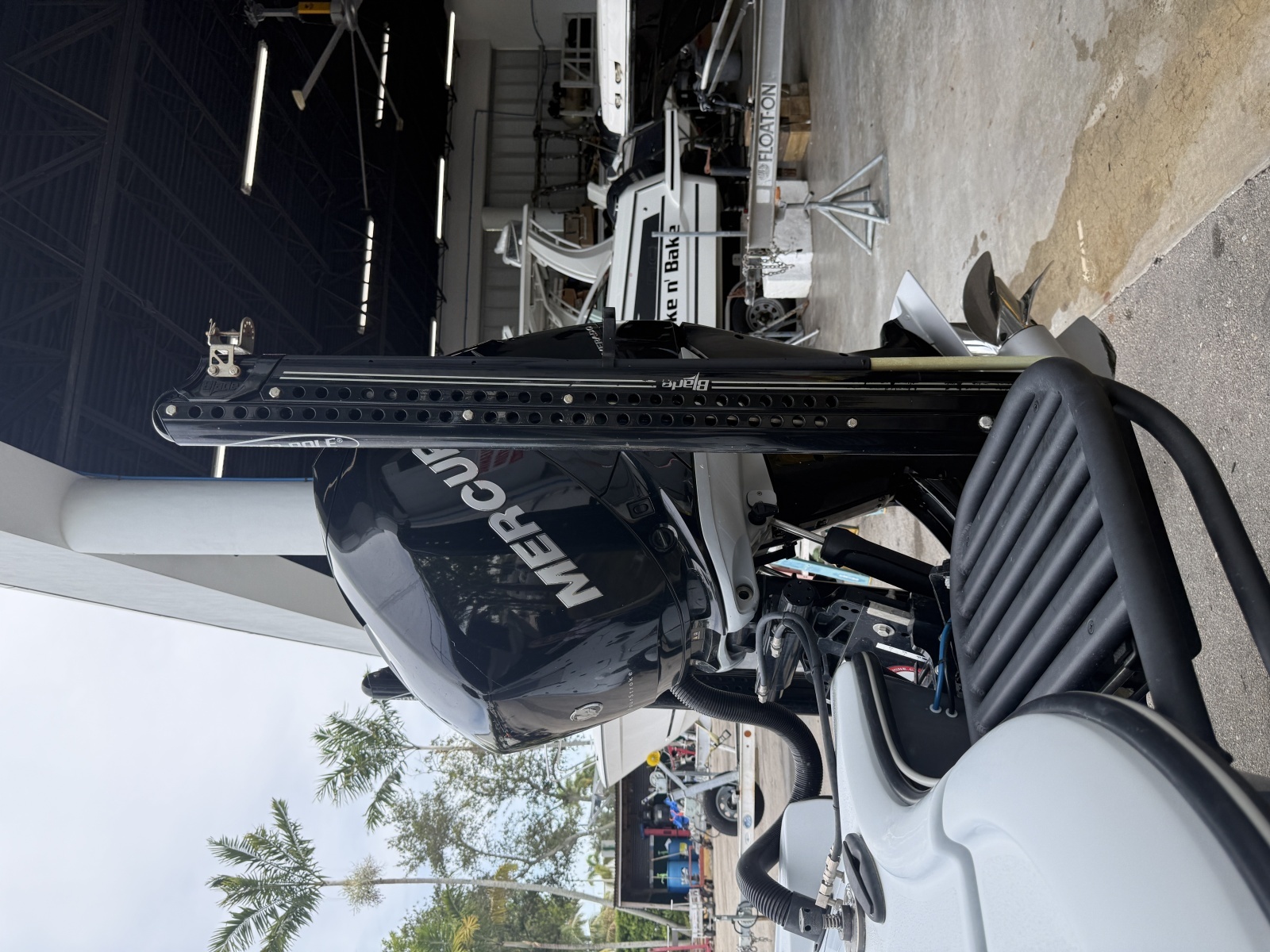2017 Yellowfin 24 Bay CE
