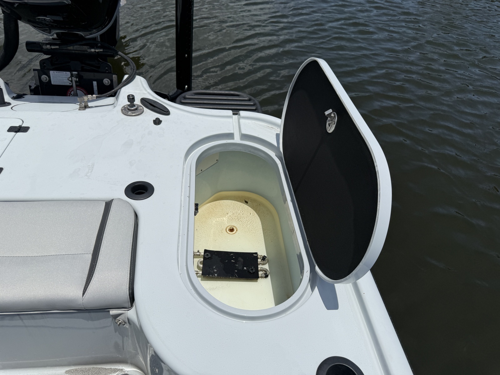 2017 Yellowfin 24 Bay CE