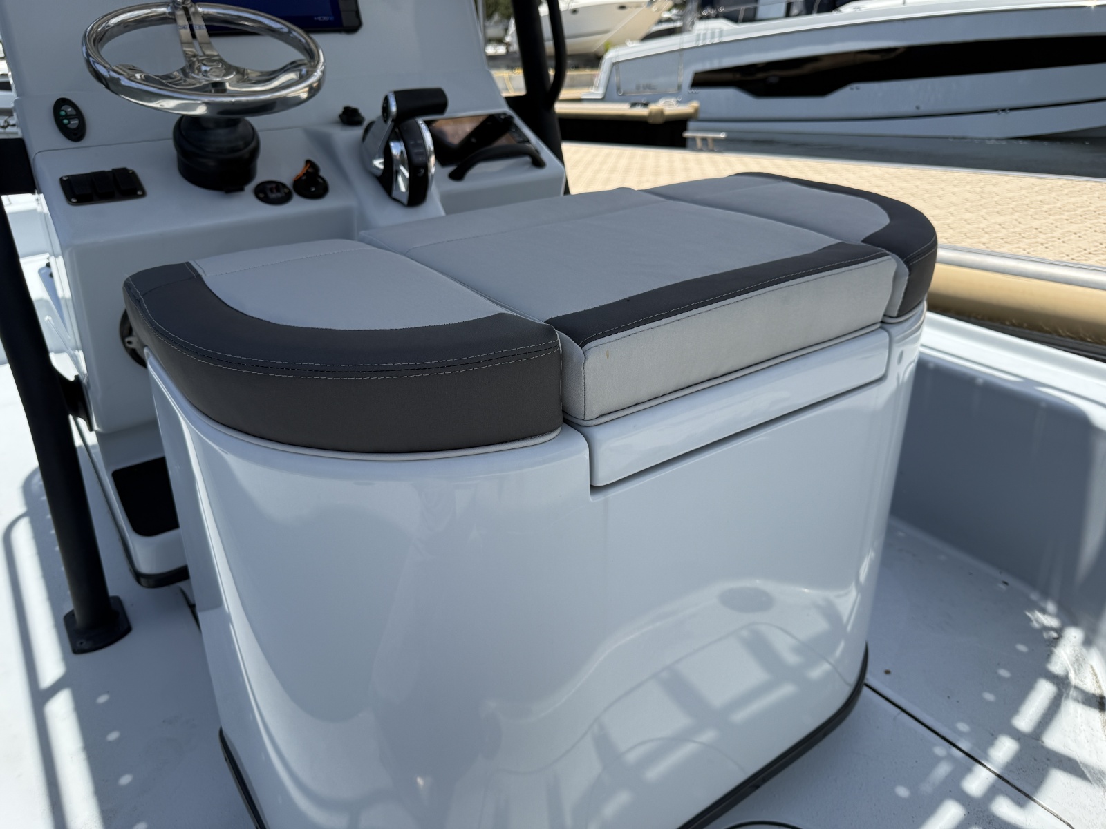 2017 Yellowfin 24 Bay CE