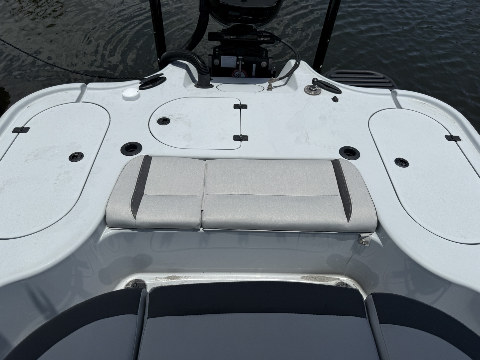 2017 Yellowfin 24 Bay CE
