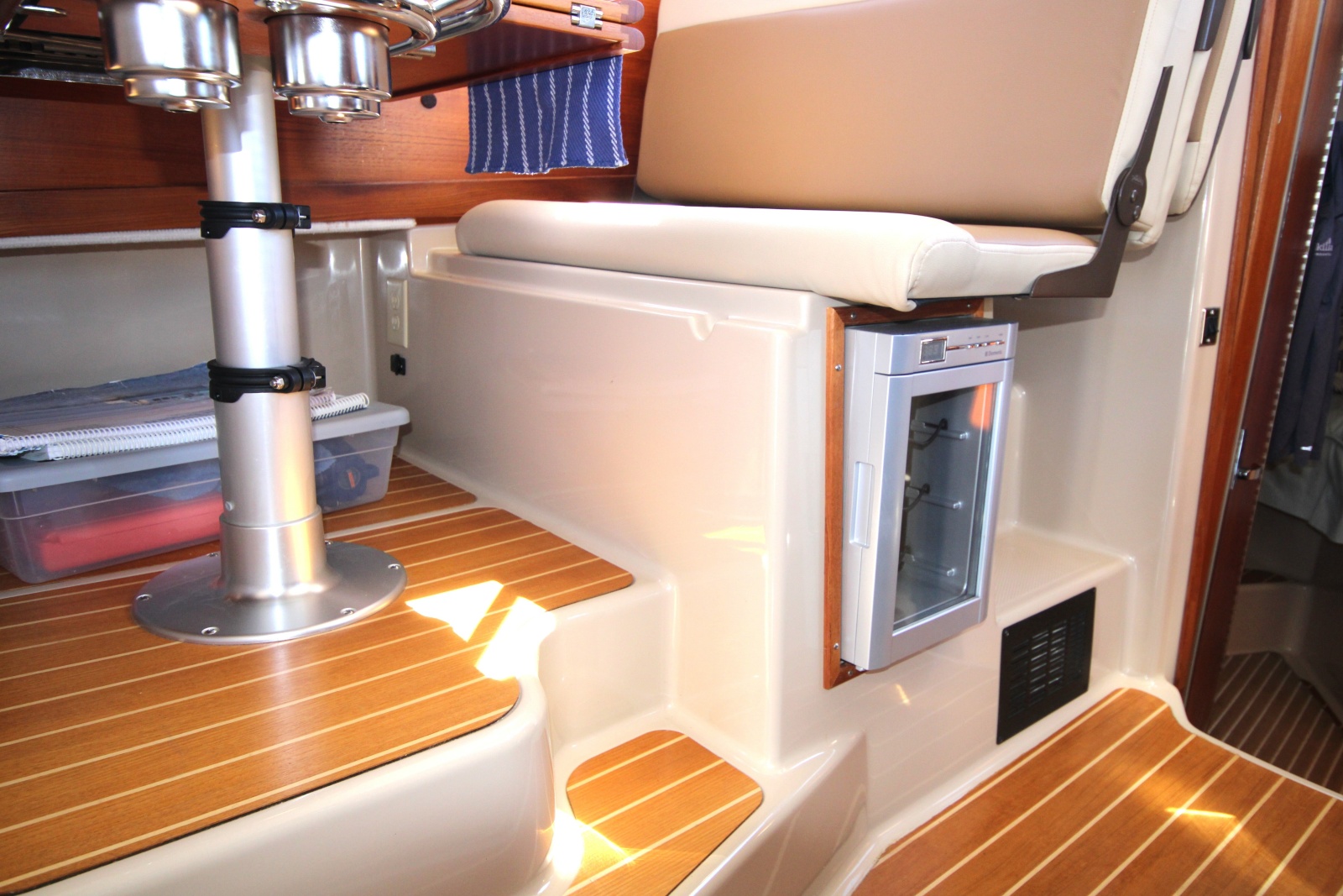 2013 Ranger Tugs R-31CB