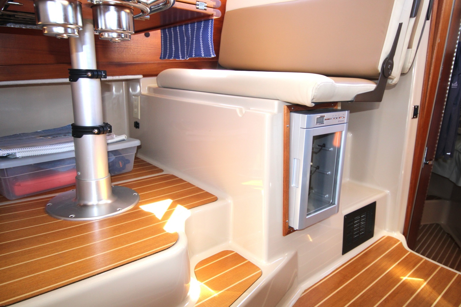 2013 Ranger Tugs R-31CB
