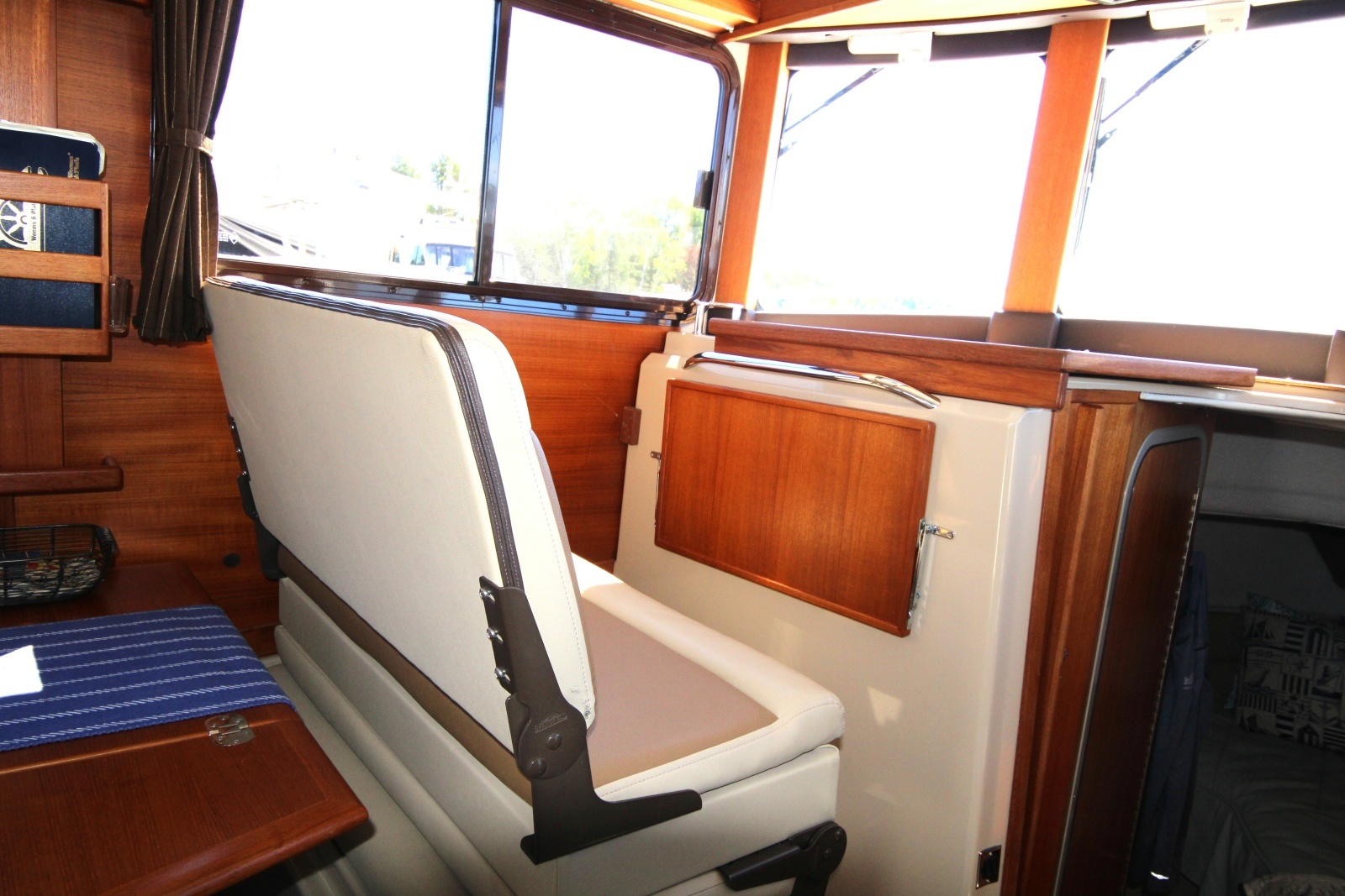 2013 Ranger Tugs R-31CB