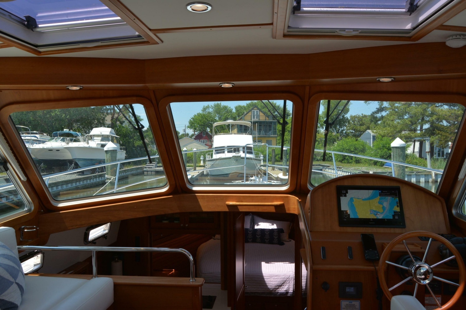 2021 Sabre 38 Salon Express