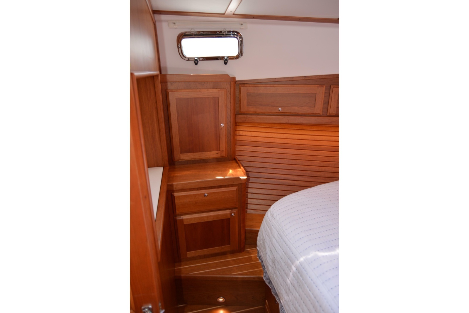2021 Sabre 38 Salon Express
