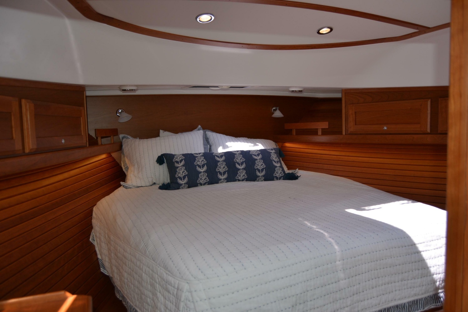 2021 Sabre 38 Salon Express