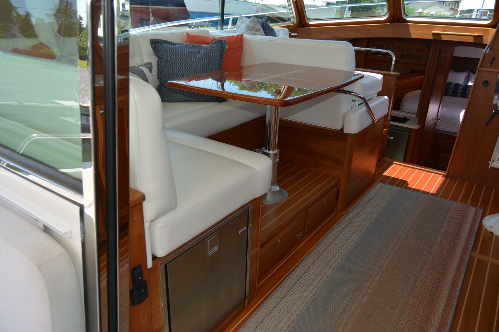 2021 Sabre 38 Salon Express