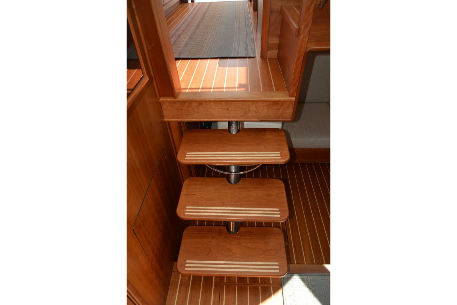 2021 Sabre 38 Salon Express