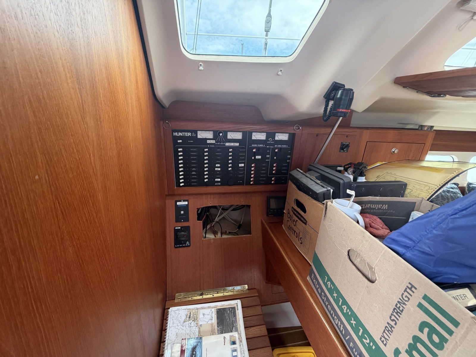 1998 Hunter 410